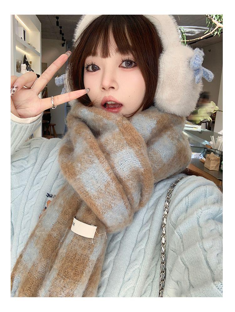 Women's Gray Little Bear Sweater: High-End Korean-Style Knit Top for Autumn/Winter 2025.