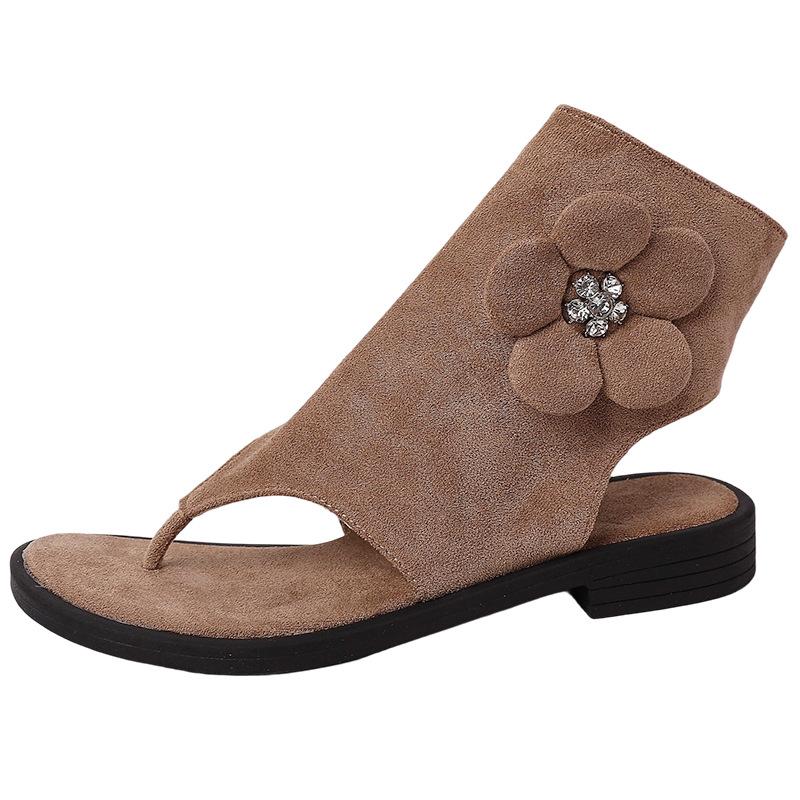 Mode vielseitige Nische Kurzstiefel Design Sinn Blume Zehensandalen Damen Sommer Retro Außen dicker Absatz Sandalen coole Stiefel