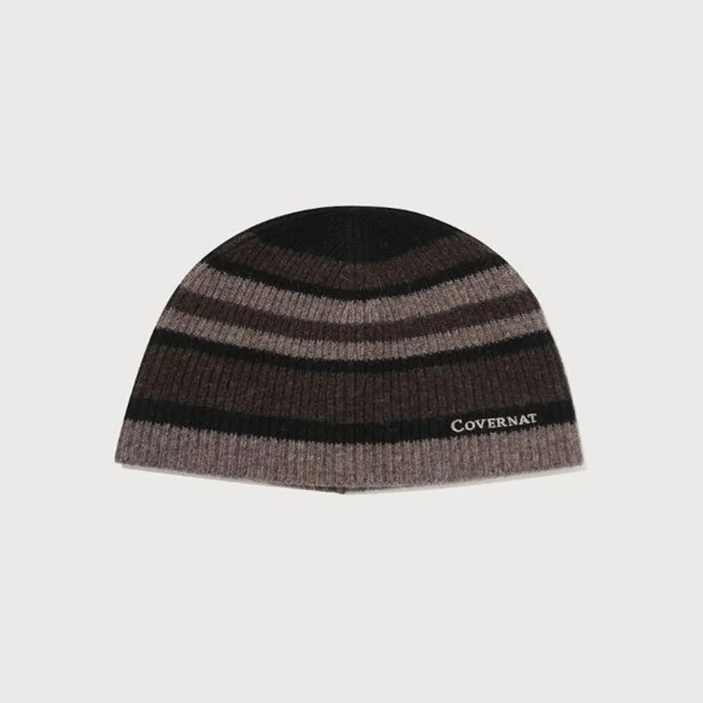 Logo Stripe Beanie B1 CO2504CA11 BK WI Model Name: 1.CO2504CA11 BK / Size: F