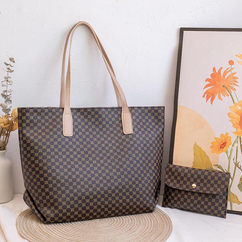 

Fashion Trend Versatile High-Quality Texture European and American Retro Print Leopard College Style Large Capacity Shoulder Tote Bag чорний