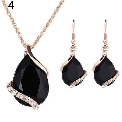 Ensemble de bijoux de Style Chic pour femmes, chaîne ras du cou en strass, collier, boucles d'oreilles pendantes