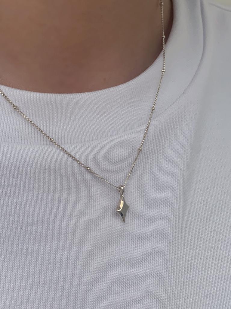 Melliv Silver Simple Star Pendant Necklace_Mvn03