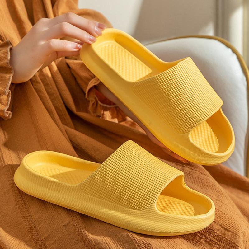 Fashion Men's Women's Bathroom Slippers Home Shower Shoes for Women Men Bath Anti-Slip Sandals Couples EVA Soft Sole Flip-Flops