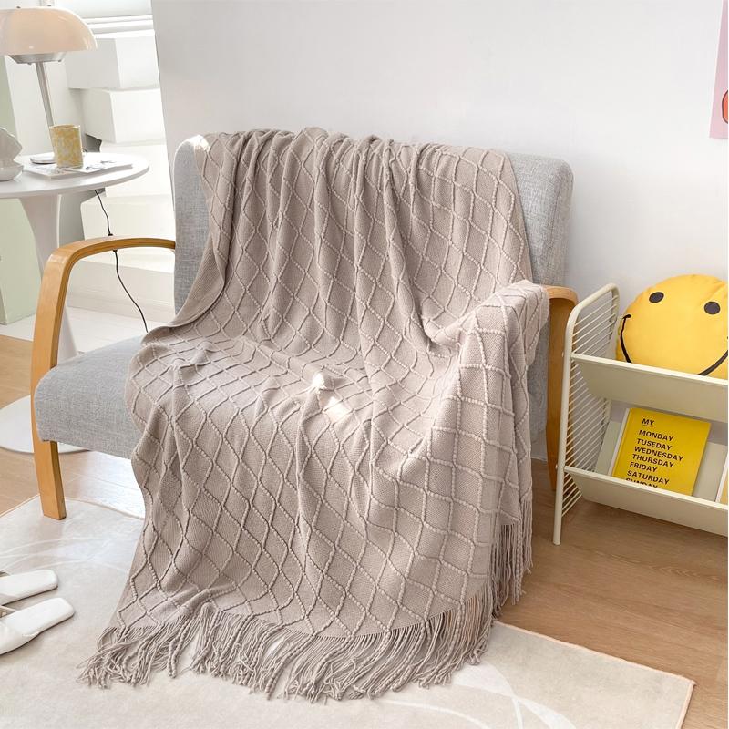 Tassel Blanket 100% Acrylic Bedside Towel Solid Color Plaid Knitted Blanket Nap/Travel Shawl Home Sofa Towel manta