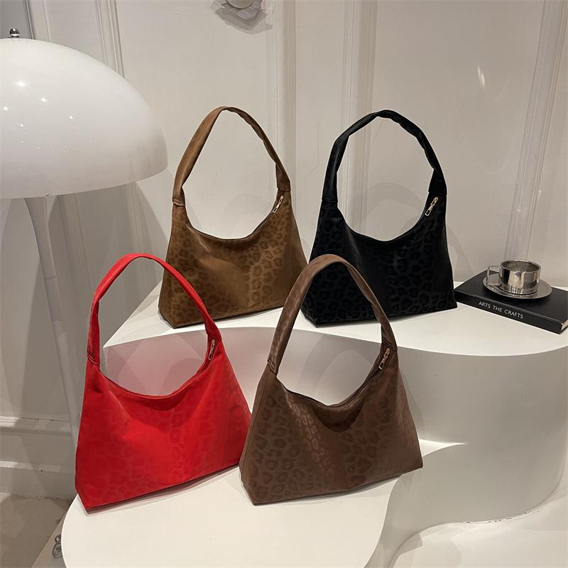 Underarm Bag - Fashionable and Stylish Single Shoulder Bag - Casual Small Crossbody Bag