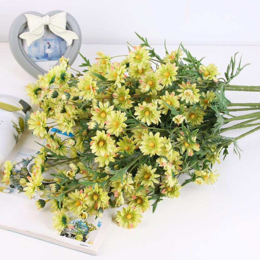Simulation Clove Chrysanthemum Small Daisies Photography Props Wedding Venue Layout People Fake