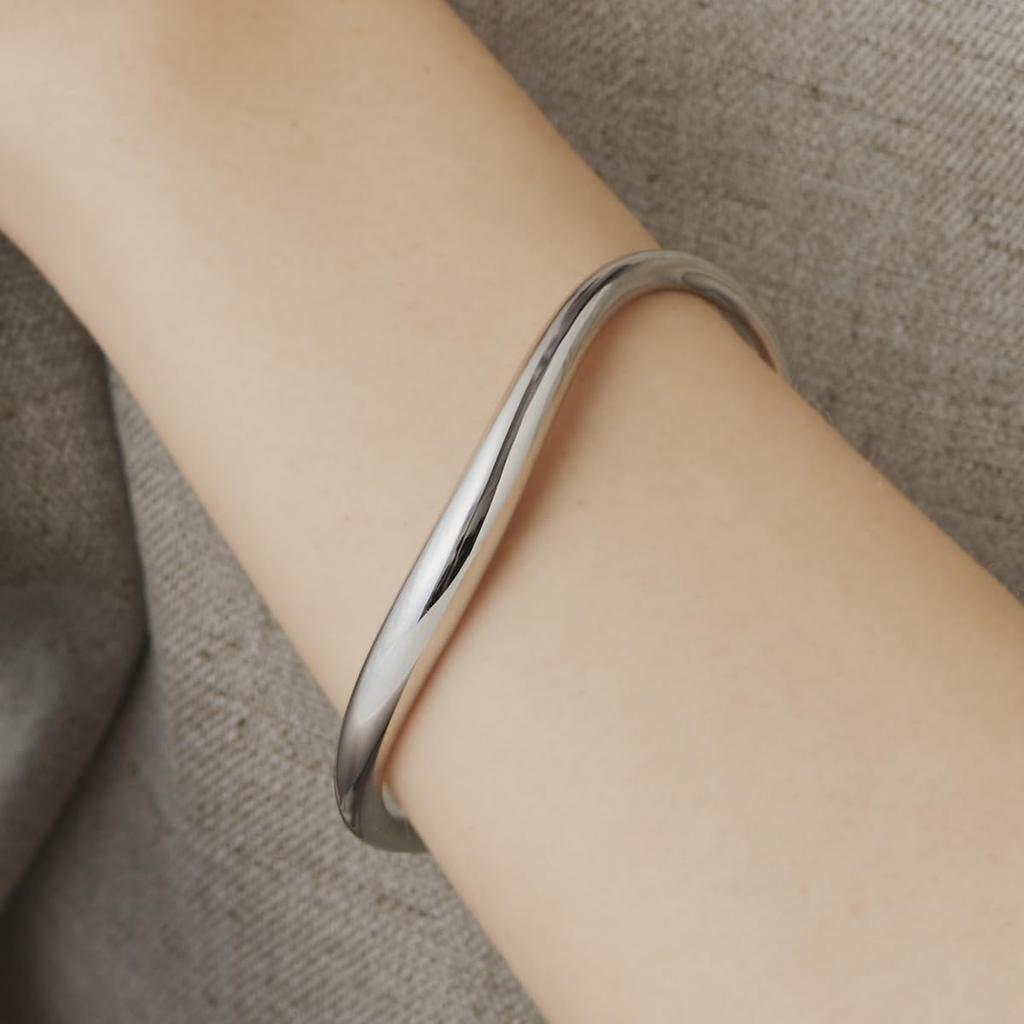 Noble of Water Silver Bangle 112244130901 [4℃]