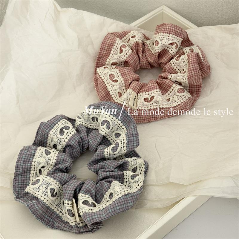 Fashionable and Sweet Check-patterned Fabric Hair Band with A Big Hairpin and A Headband for A Chic Ponytail