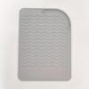 Curled Hair Stick Clip Insulation Pad, Straightener Perm Stick Silicone Insulation Pad Anti Slip Silicone Pad Meal Mat