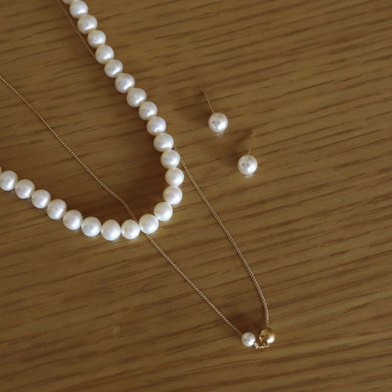 modernlike 14k Swallow Pearl Earrings