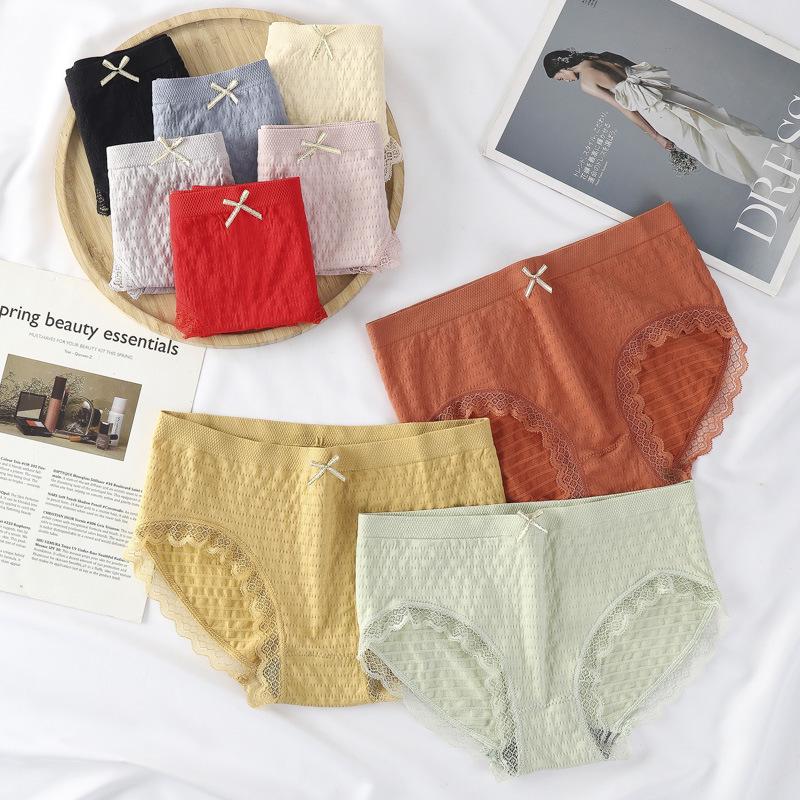 Seamless Mid-Waist Lace Thong - Breathable Nude Feel Women's Underwear