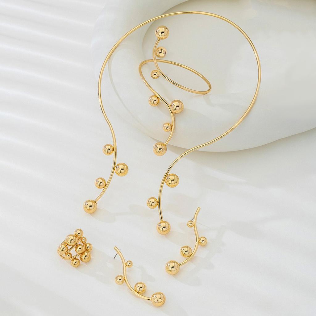 Women‘s Jewelry Set: Gold Alloy Necklace + Earrings + Ring + Bracelet, Cool Minimalist Metal Style, for Banquet & Commute, Women‘s Gift
