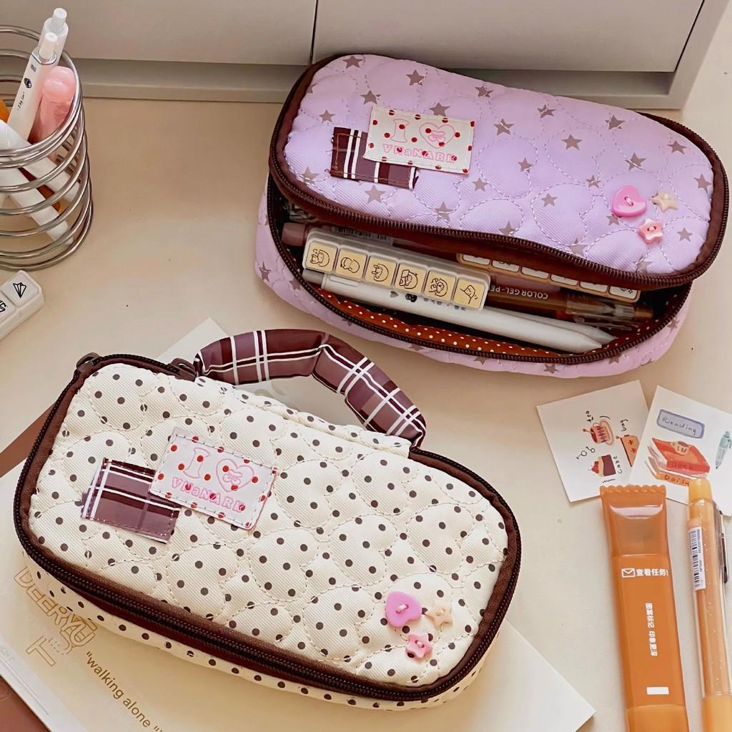 Vintage Polka Dot Pen Bag Made Of Polyester Fabric For School And Office Storage