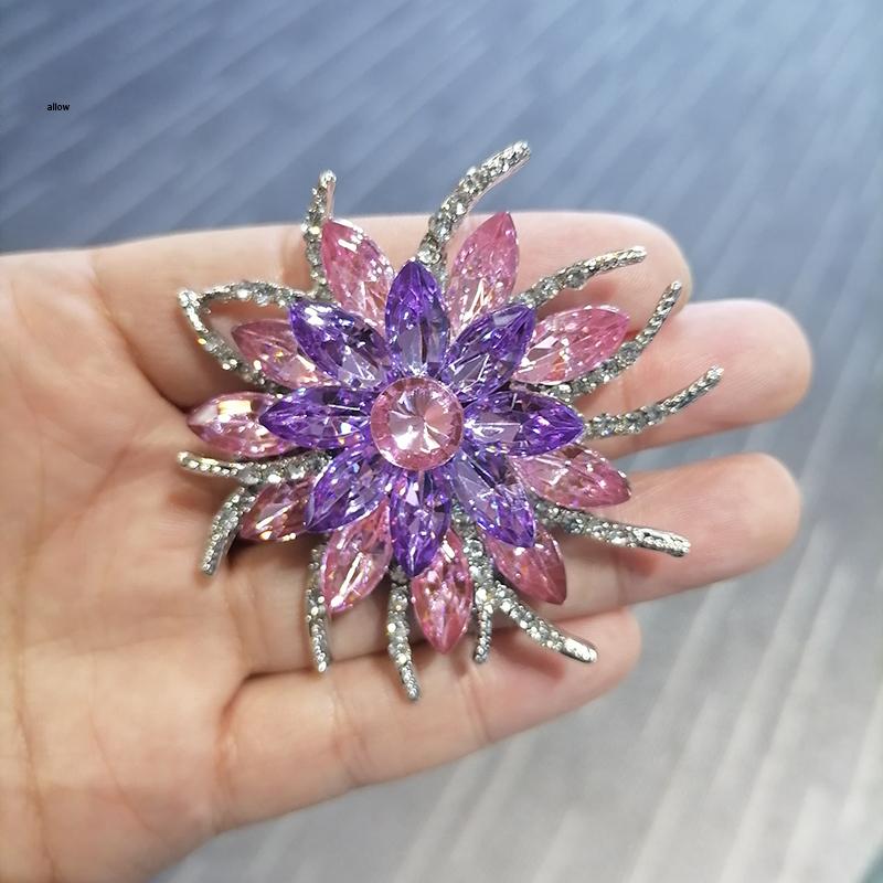 Luxuriöse Blumenbrosche Damen Anstecknadel Anzug Accessoires Schmuck Kristall Einfache Sonnenblumenbrosche