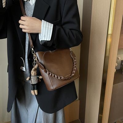 This Year's Popular Bucket Bag Women's 2025 New Autumn and Winter Retro Versatile High-end Sense Large Capacity