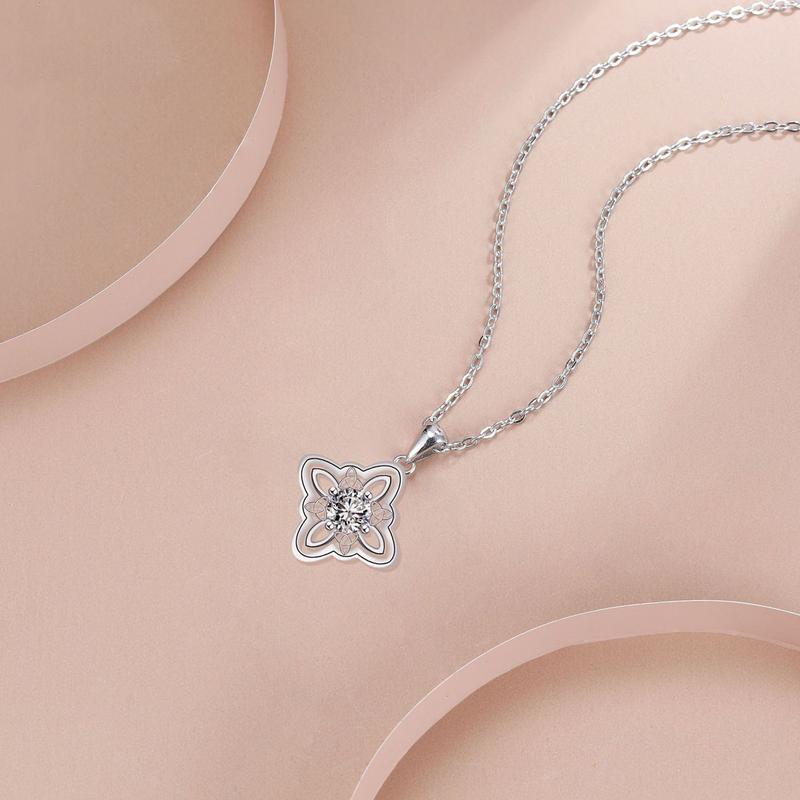 Barbie necklace [Original design] Shining four-leaf clover, cold temperament, high-end sense, niche and versatile, ins style ZJYXL-HJ-074