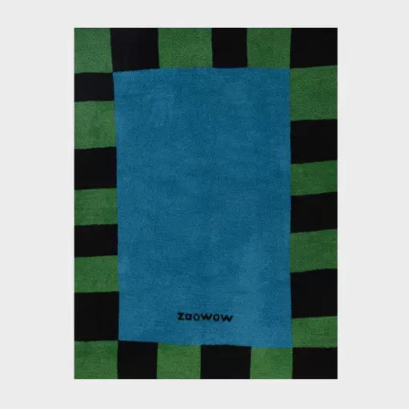 LISM Memphis Style Plush Throw Blanket