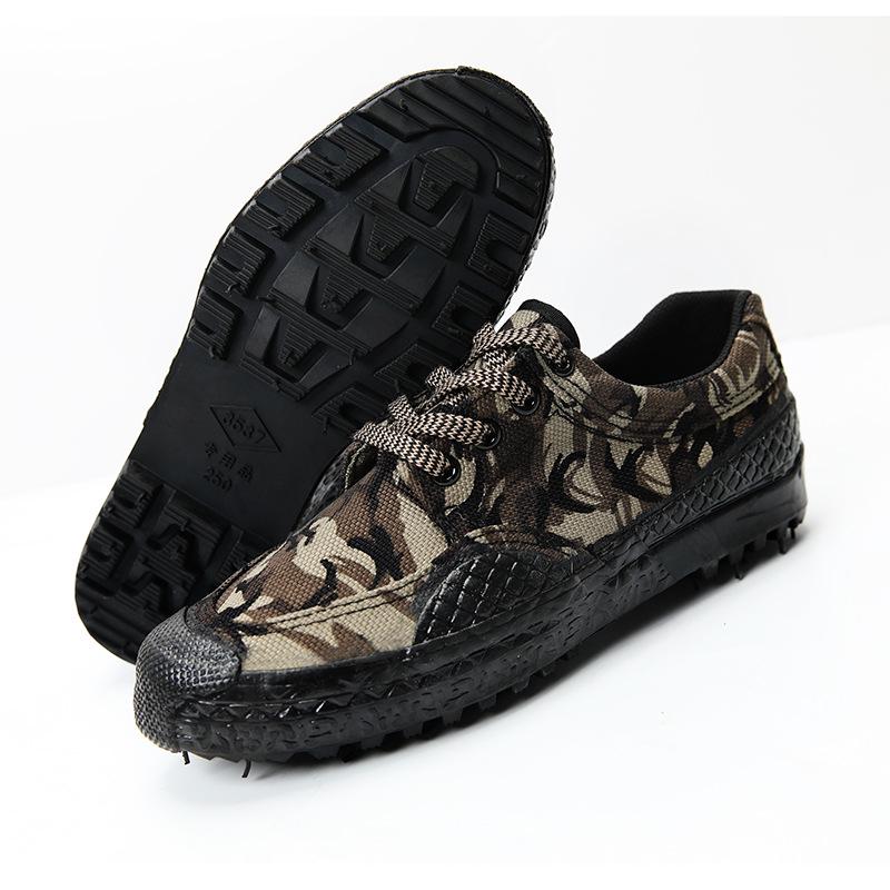 3537 Comfortable Wear-Resistant Liberation Camouflage Canvas Training Shoes.