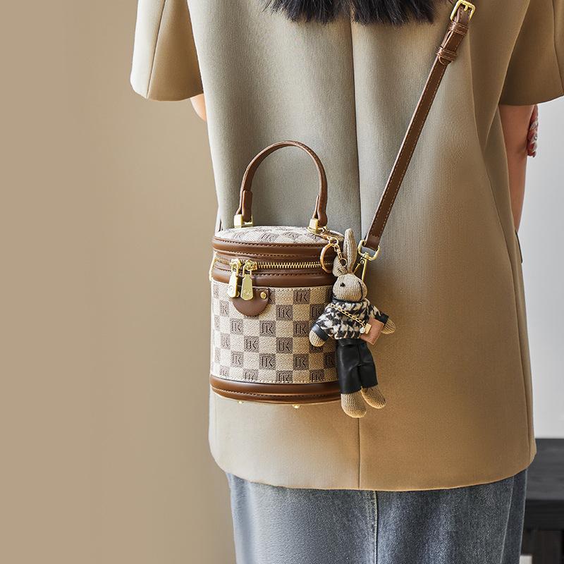 Mrs. Qiao Handbag Women's 2025 New Fashion Bucket Bag Small Crossbody Handbag Cylinder Bag Vintage Women's Bag