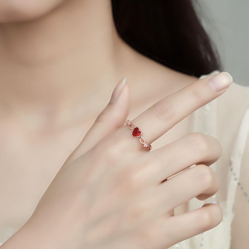 Bague Viva pour femme en or rose plaqué avec zircon incrusté, bague rouge en forme de cœur, accessoires de mode, ajustement d'ouverture