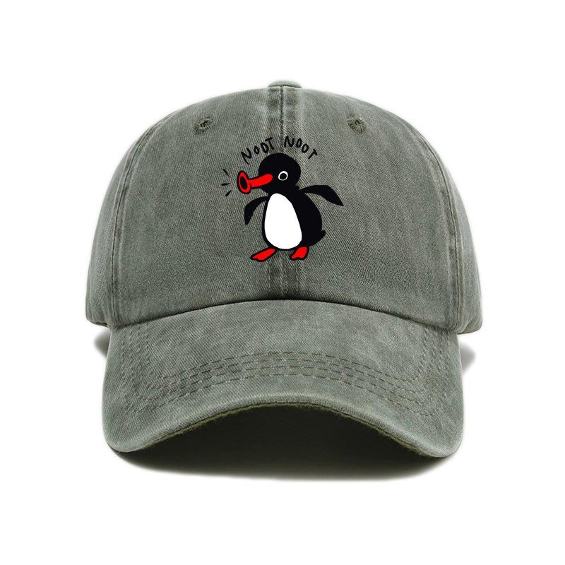 Cartoon Penguin Print Baseball Cap Washed Cotton Curved Brim Peaked Cap for Men and Women Outdoor Street Sun Protection Hat