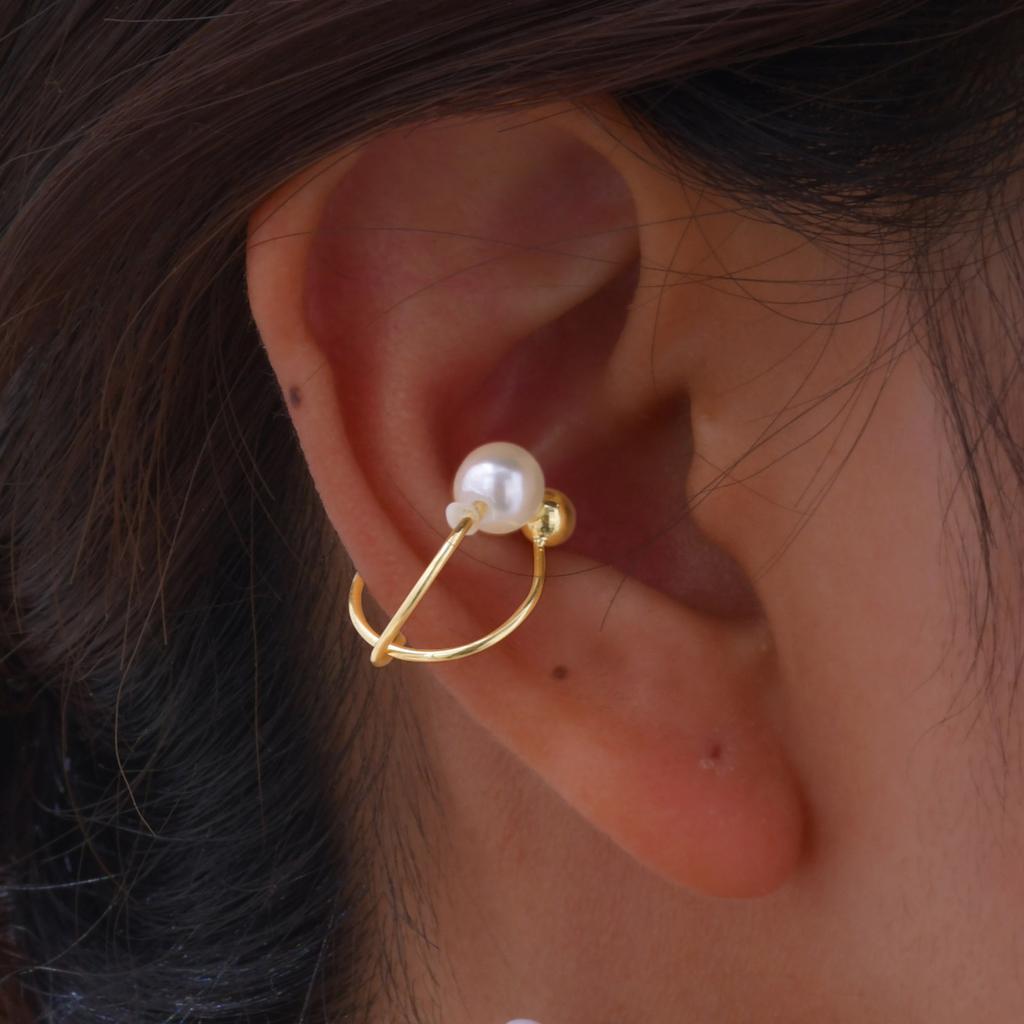 Vnox 1 Pair Chic Immitation Pearl Ear Cuff for Women Girls, Crossed Metal Lines Ear Bones Cuff, Ins Style Dainty Jewelry