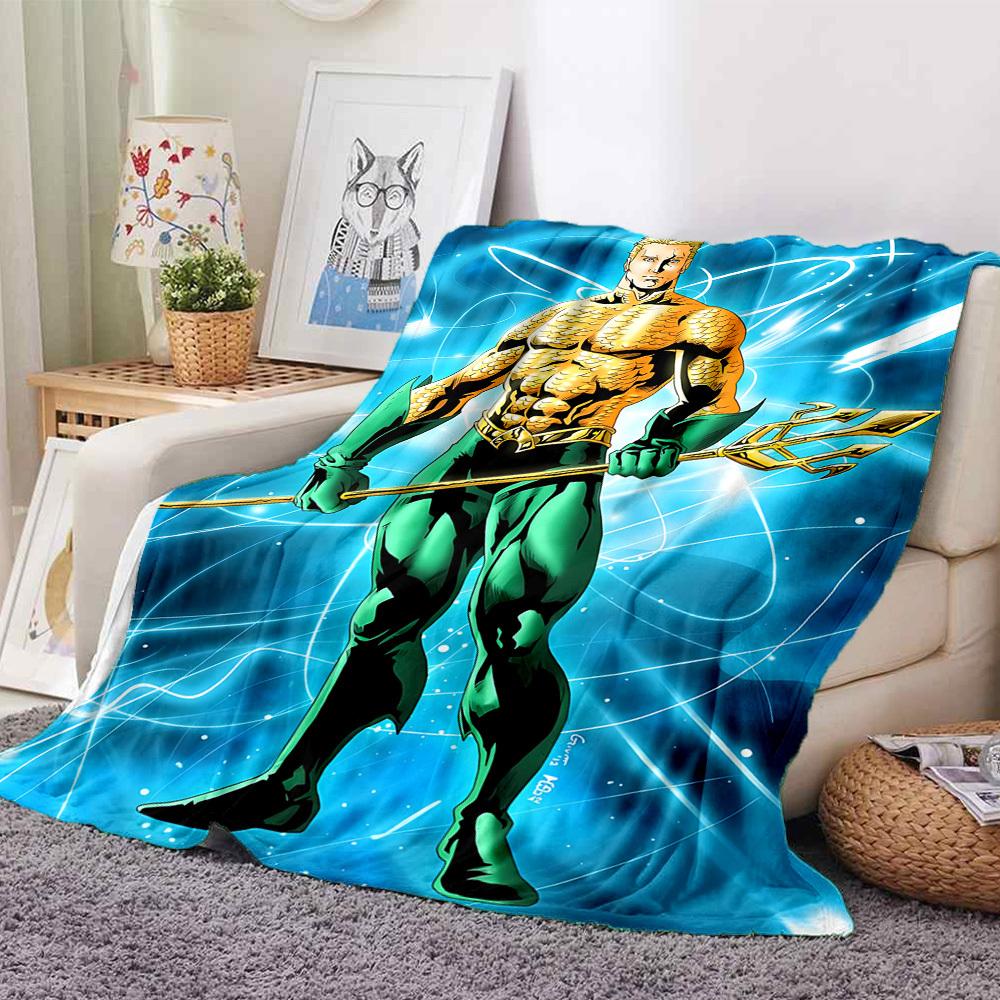 1 szt. Aquaman, Koc Flanelowy z Trójzębem Miękki, Ciepły i Przytulny na Kanapę, Łóżko, Biuro i Podróże Wszechstronny Prezent na Każdą Porę Roku, Prezent Świąteczny