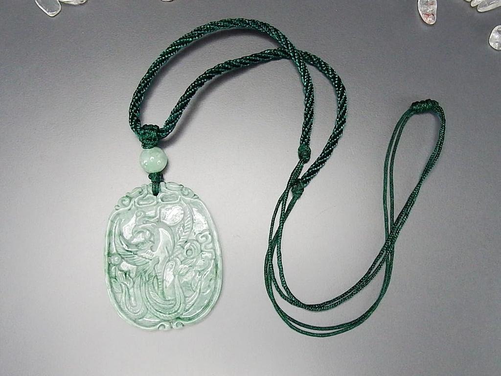 Stone Street Phoenix Carving High-Quality Jadeite Natural Stone Necklace Noble Queen Amulet