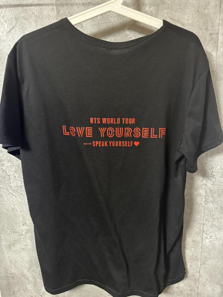 [USED] BTS SPEAK LOVE YOURSELF Tour T-shirt