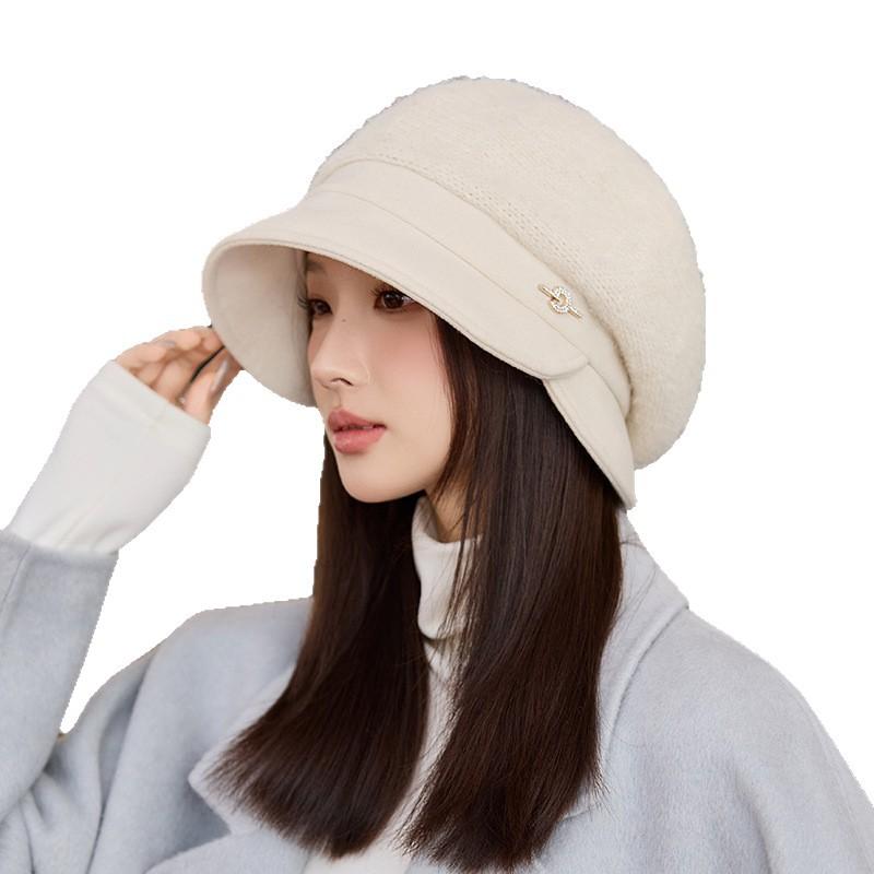 Autumn and Winter New Versatile Metal Logo Beret Casual Windproof Pleated Painter Hat British Style Warm Hat Women