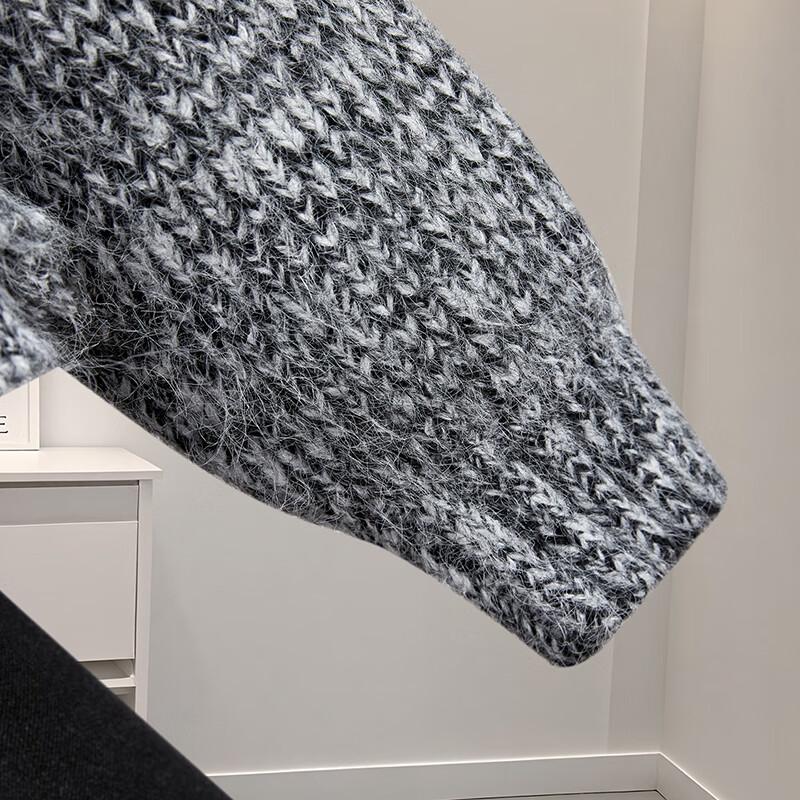 Women's Round Neck Knit Cardigan