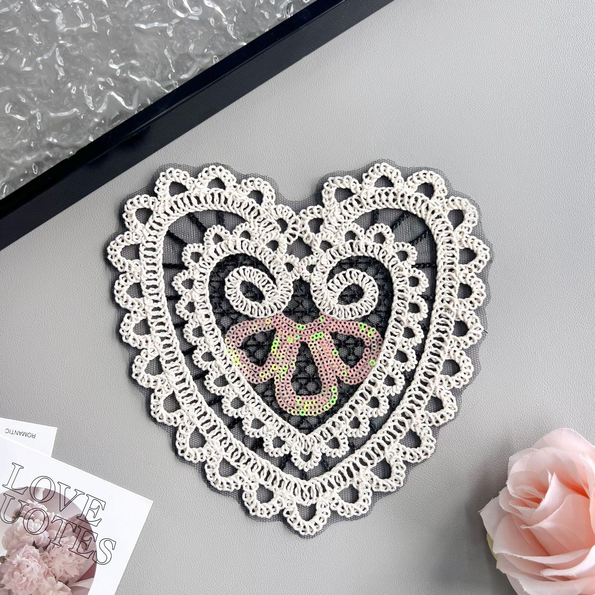 

Fashion Heart-Shaped Cotton Thread Woven Retro Hollow Lace Handmade Diy Clothing T-Shirt Top Sweater Cloth Sticker Decoration 55788-1 apricot black net + pink beads