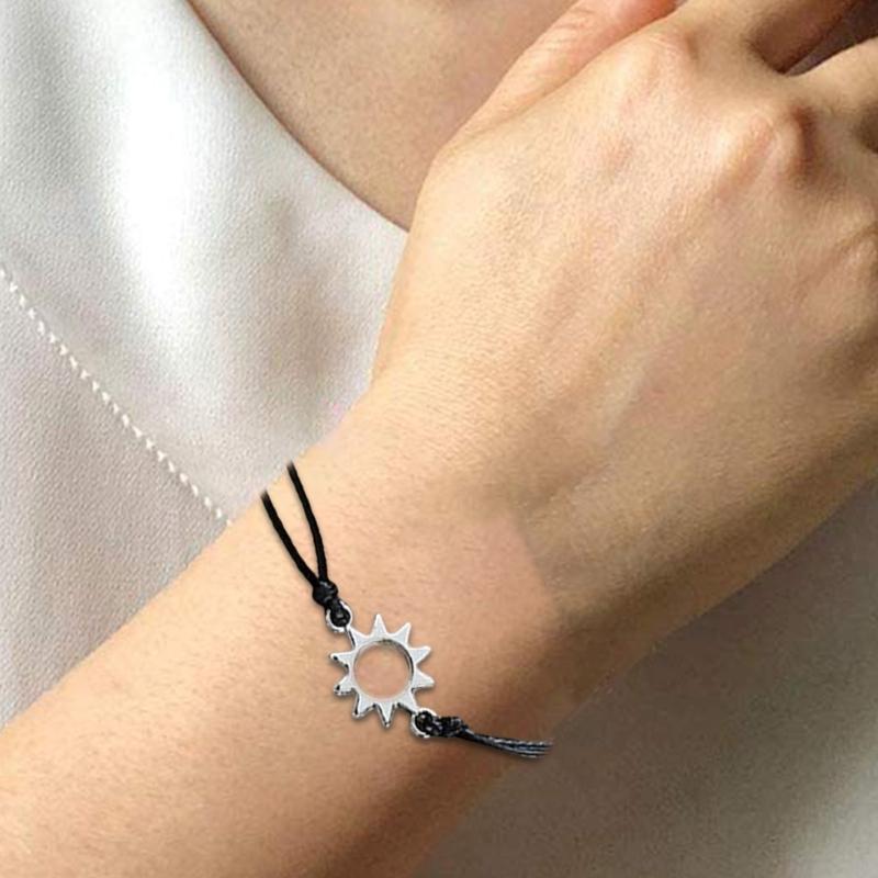 2 Stück Sonne und Mond Paar Armbänder Accessoire, das ewige Liebe symbolisiert, mit schwarzem Design für romantischen Ausdruck