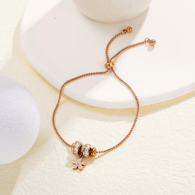 

Браслет Pan Family Multi-Pull для женщин, выдвижной кулон в виде цветка из нержавеющей стали, модные невыцветающие ювелирные изделия из титановой стали, украшение для руки Plated with 14K real gold