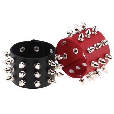 Dreireihige Nietenbolzen Breite Manschette Pu Leder Punk Gothic Rock Armband Geschenk