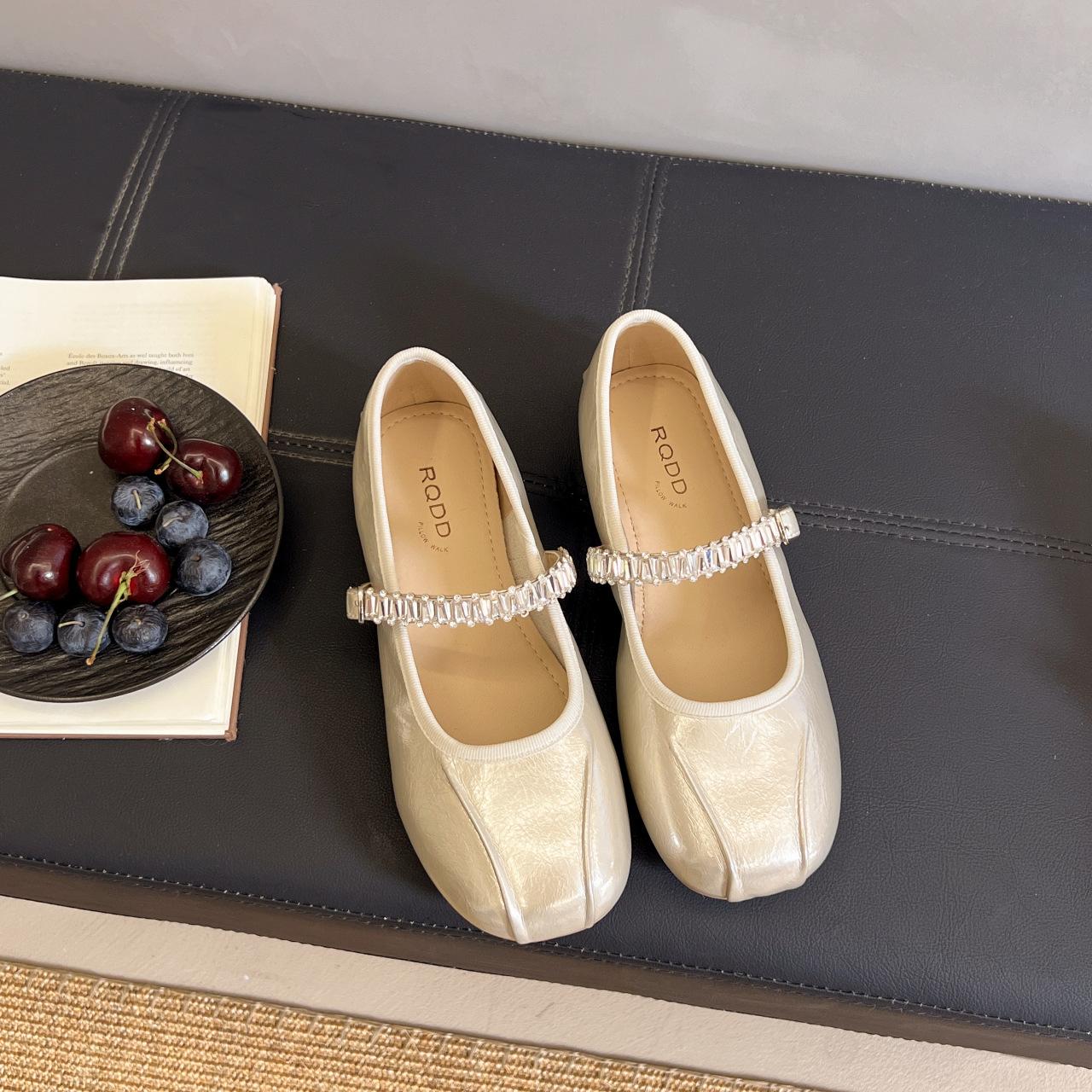 

French great-looking flat-soled silver single shoes, women s comfortable new summer skirt Mary Jane shoes, ballet evening shoes 40 шампанского