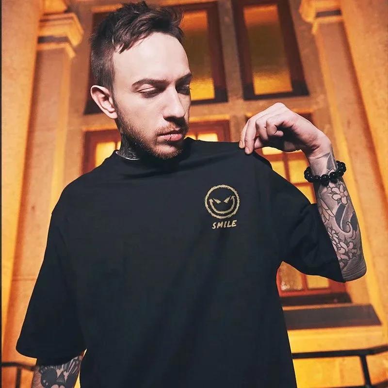 Summer Smile Print Graphic T Shirts Harajuku Fashion Casual Cool T-shirt Men Women Streetwear Funny T Shirt Y2k Clothes