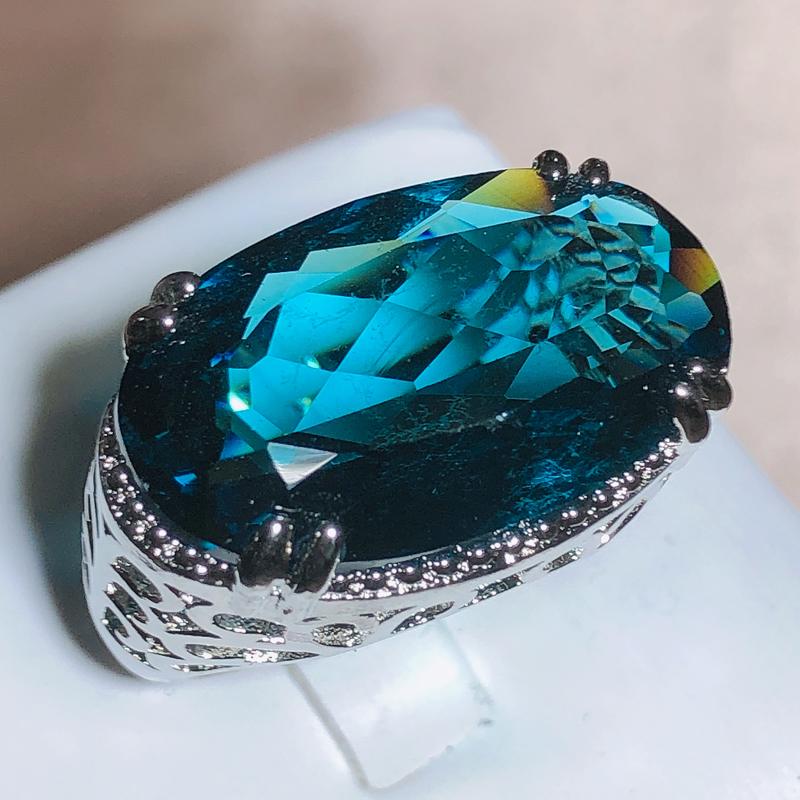2022 Nuovo Anello Eagerato Grande Zircone Donna Punzonato 925 Festa Regalo di Compleanno Anello Oversize con Pietra Principale Blu