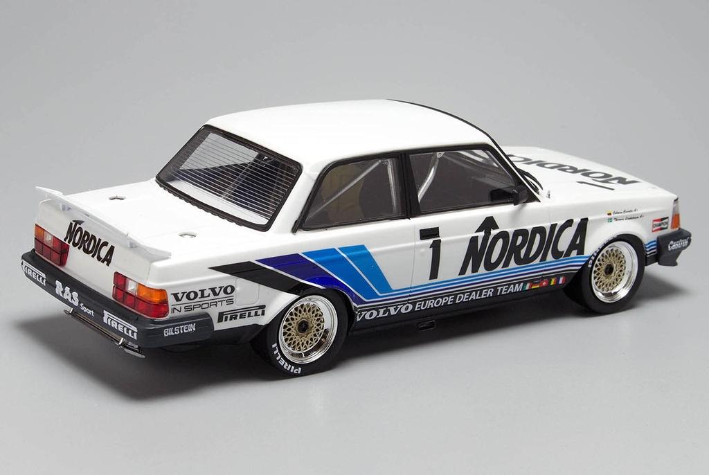Racing Series Volvo 240 Turbo 1986 ETCC Hockenheim Winner Plastic Model Kit with Masking Sheet Platz/NuNu 1/24 (PN24013MSK)