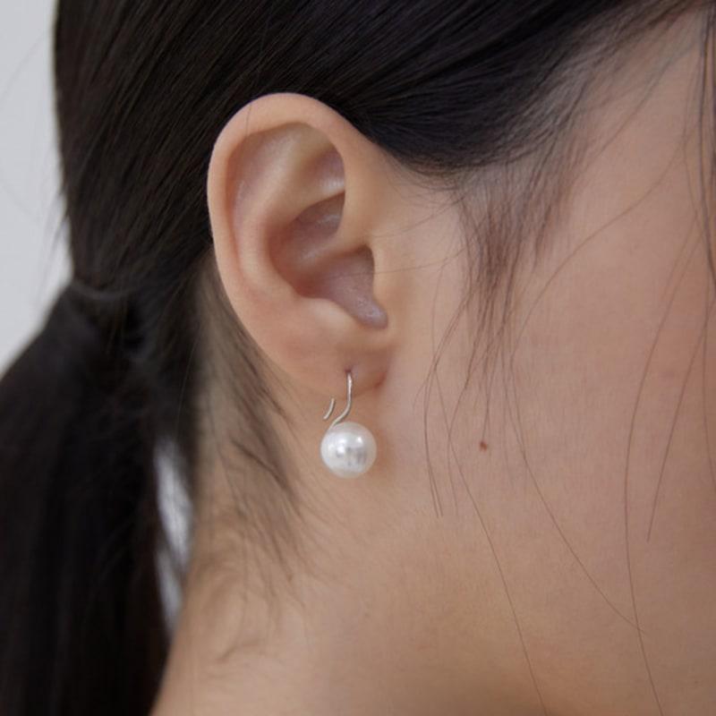 Byweekend 10mm Pearl Earring