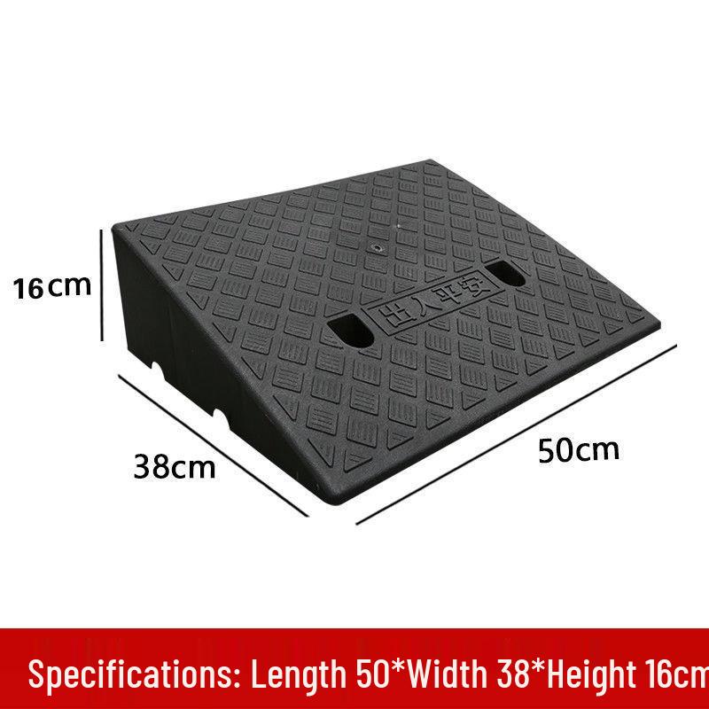 Plastic Ramp Pad: Car Uphill Climbing Slope Curb Threshold Speed Bump Step.