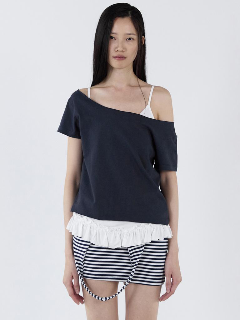 CERRIC Cr Off-Shoulder Top _ Navy