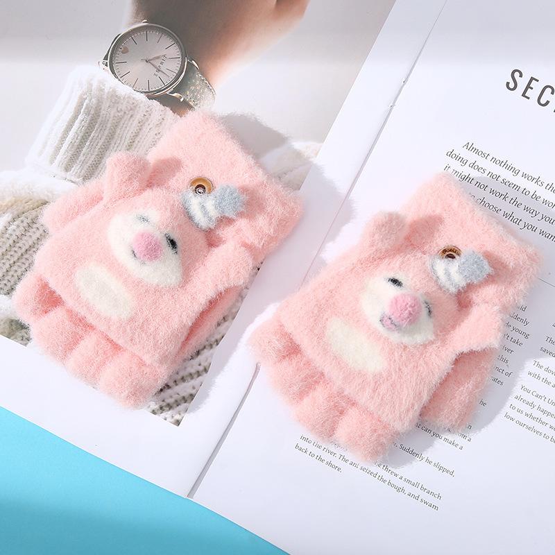 

Новые детские теплые перчатки с рисунком енота, зимняя защита от холода, утолщенные, для маленькой девочки, с откидной крышкой на полпальца, на пять пальцев one size