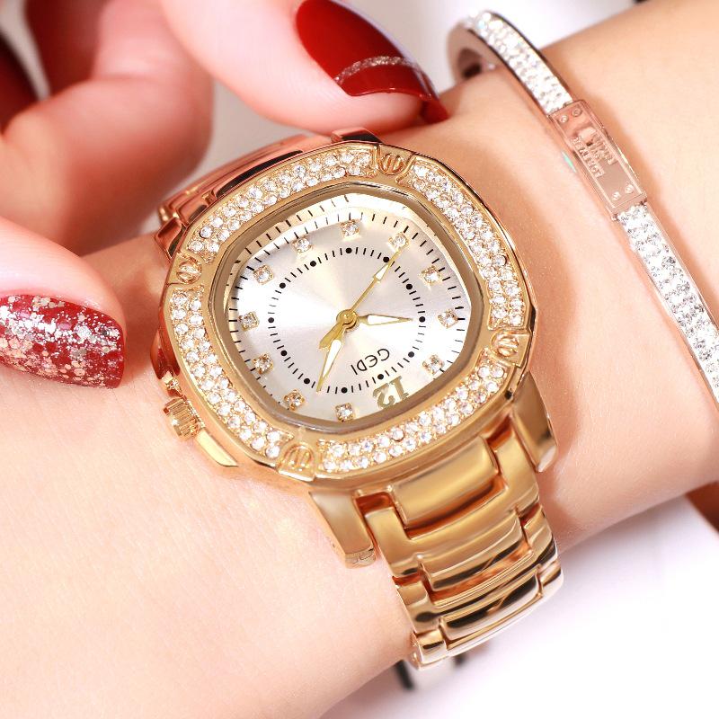 Gedi Women's Star-Patterned Luxury Alloy Watch with Steel Band
