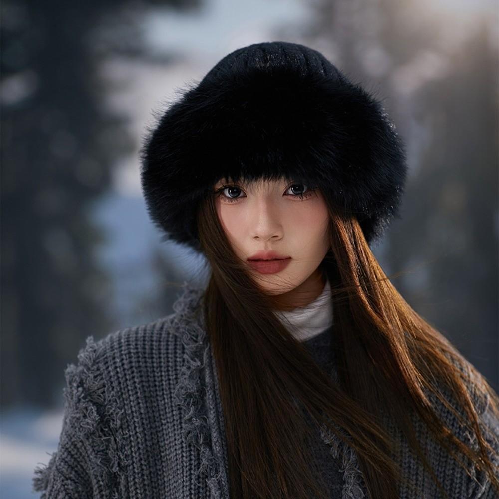 

Without Brim Winter Women s Warm Fur Hat Thickening Plush Baseball Cap Autumn and winter чорний