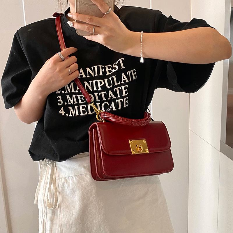 New Fashion Portable Small Square Bag Women's Versatile Shoulder Messenger Bag
