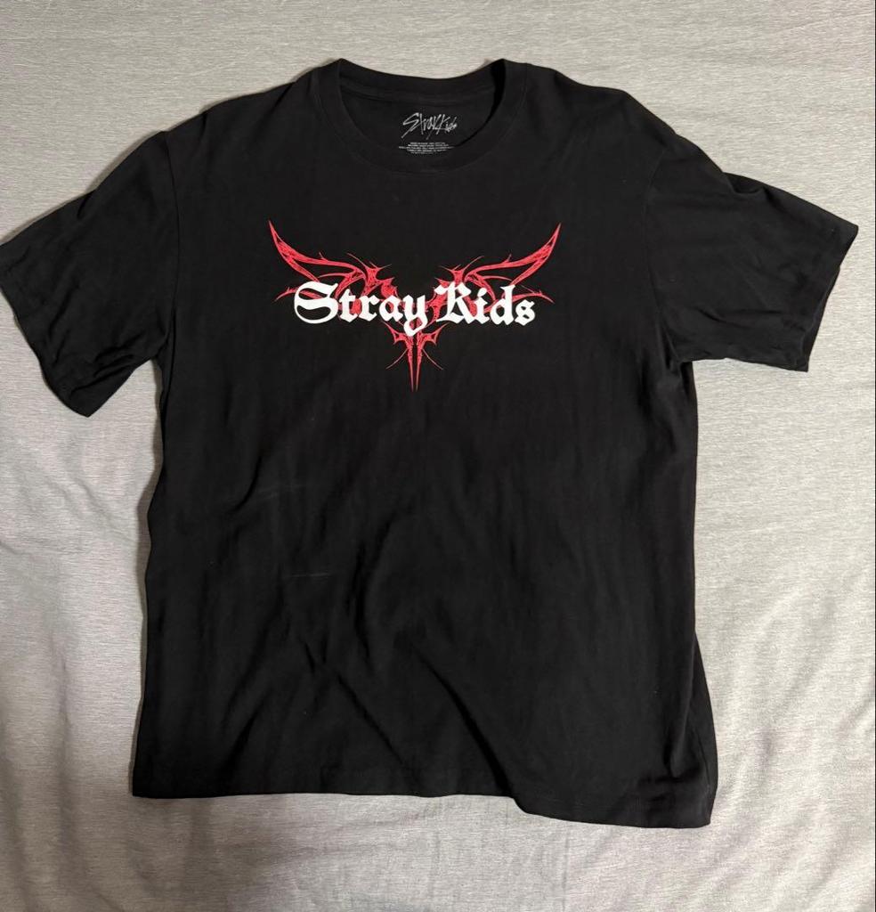 [USED] straykids Waltz Domin ATE Singapore Limited Edition T-Shirt, Size M