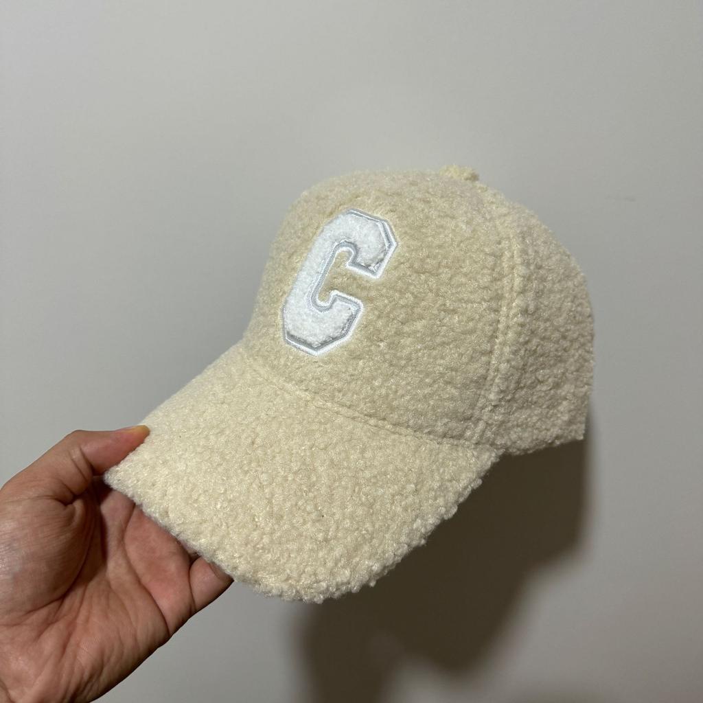 Nouvelle Casquette de Baseball à Lettre C Brodée pour Femmes Automne et Hiver Casquette de Canard Épaissie et Chaude pour Femmes Chapeau Décontracté Style Coréen