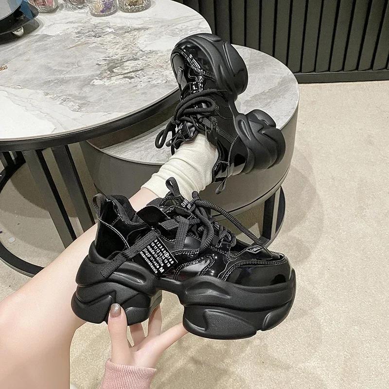 Móda Nové Dámské Jarní Podzimní Robustní Tenisky 8CM Silná Podrážka Kožené Boty Vysoká Platforma Vulkanizované Červené Boty Ležérní Sportovní Boty