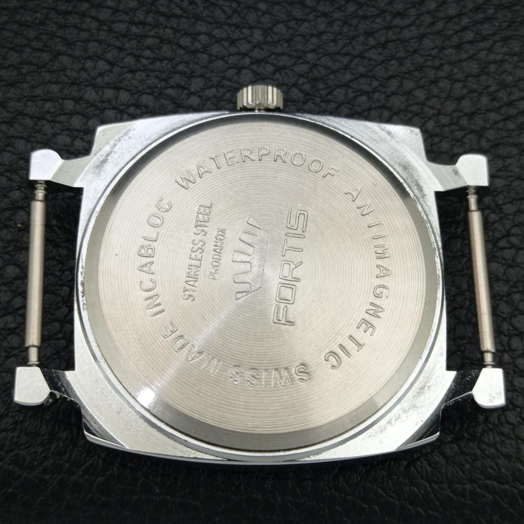 SWISS VINTAGE HAND-WINDING MENS REFURBISHED WHITE COLOR DIAL WATCH A707303-1